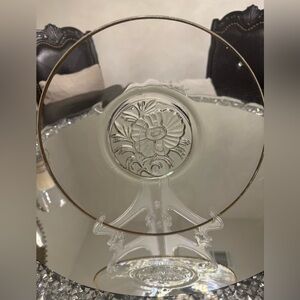 Vintage Dinnerware!Clear Glass Decorative Plate with Floral Design